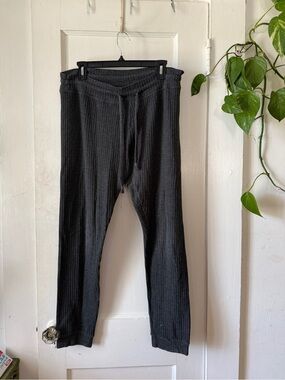 Beyond Yoga Black Waffle-Knit Joggers